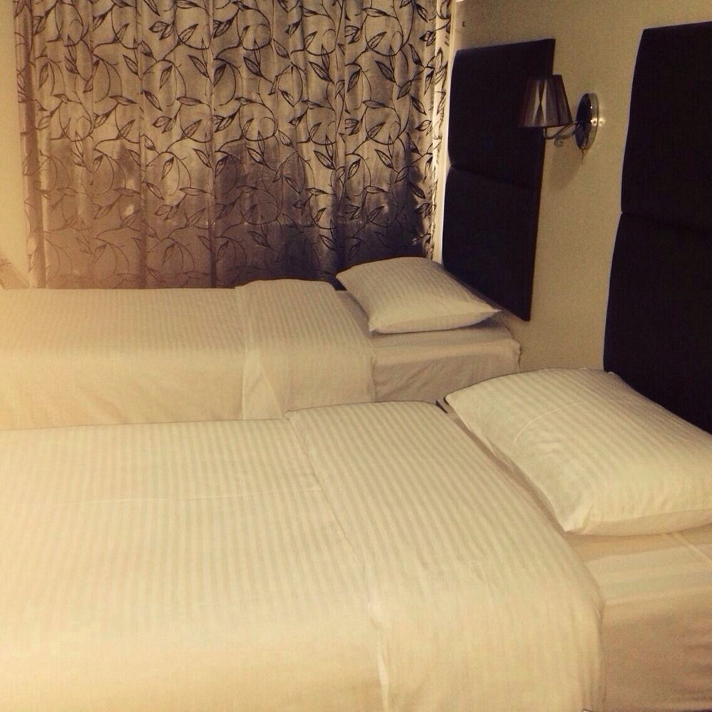 Hotel Vila E Arte City Center ติรานา ภายนอก รูปภาพ
